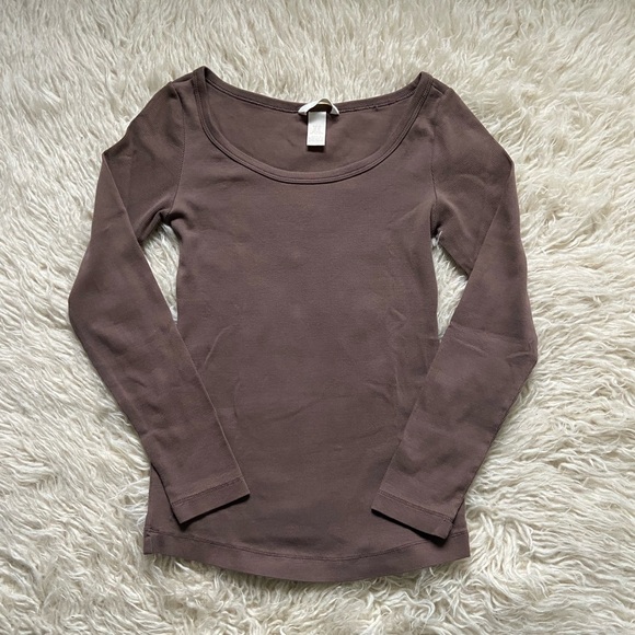 H&M MAMA Ribbed MOCHA Top - Picture 2 of 4